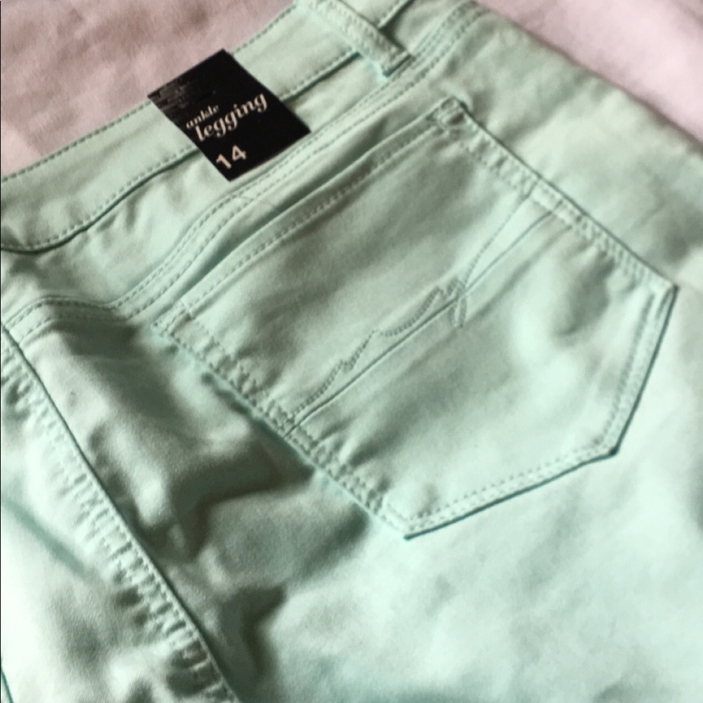 Women Mint Ankle Skinny Legging Pants
